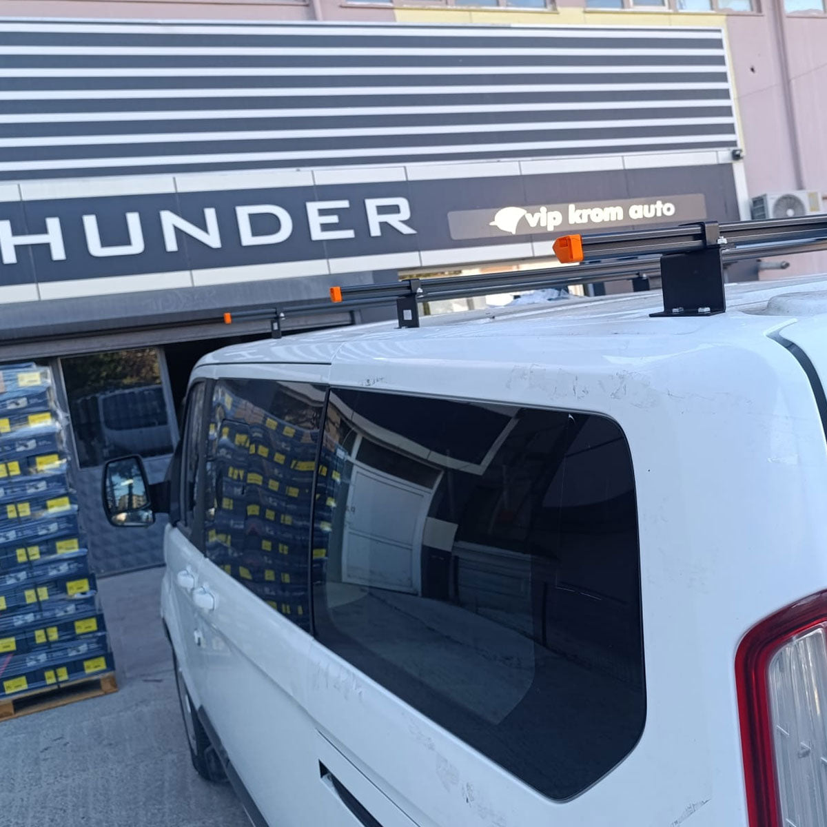 Volkswagen Transporter T7 2025 2026 Thunder Pro Seri Ağır Yük Taşıma Ara Atkı Tavan Barı